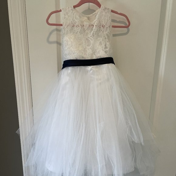 Girl's White Lace Open Bow Back Tulle Dress 5T